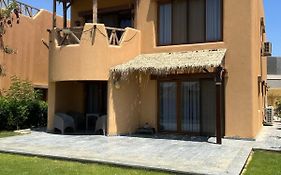 فيلا في ماونتن فيو العين السخنة VIP Villa in Mountain View Sokhna Families Only